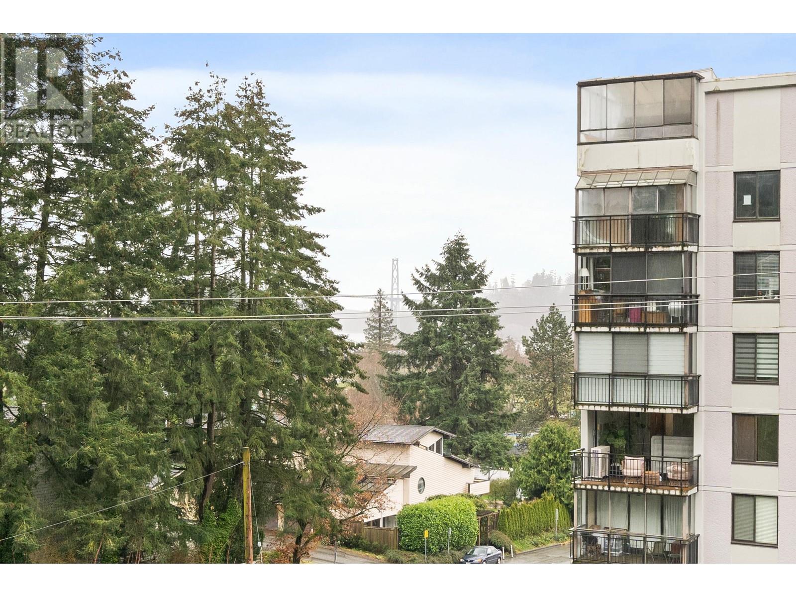 402 555 13th Street, West Vancouver, British Columbia  V7T 2N8 - Photo 23 - R2981803