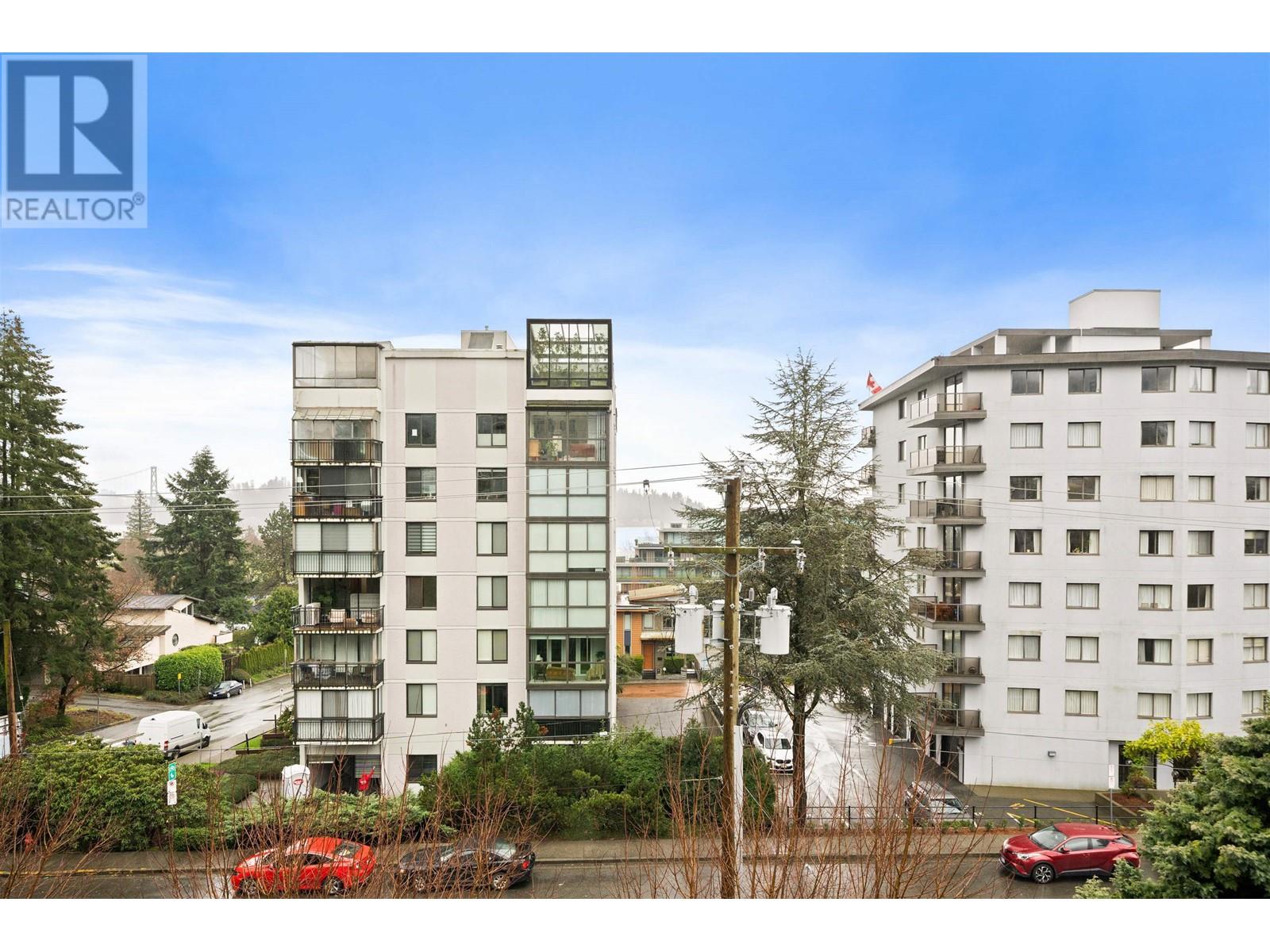 402 555 13th Street, West Vancouver, British Columbia  V7T 2N8 - Photo 35 - R2981803