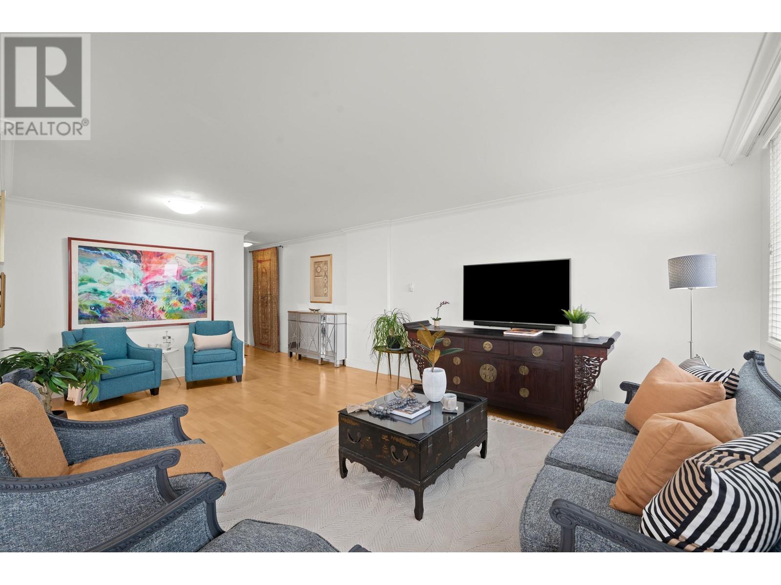 402 555 13th Street, West Vancouver, British Columbia  V7T 2N8 - Photo 5 - R2981803