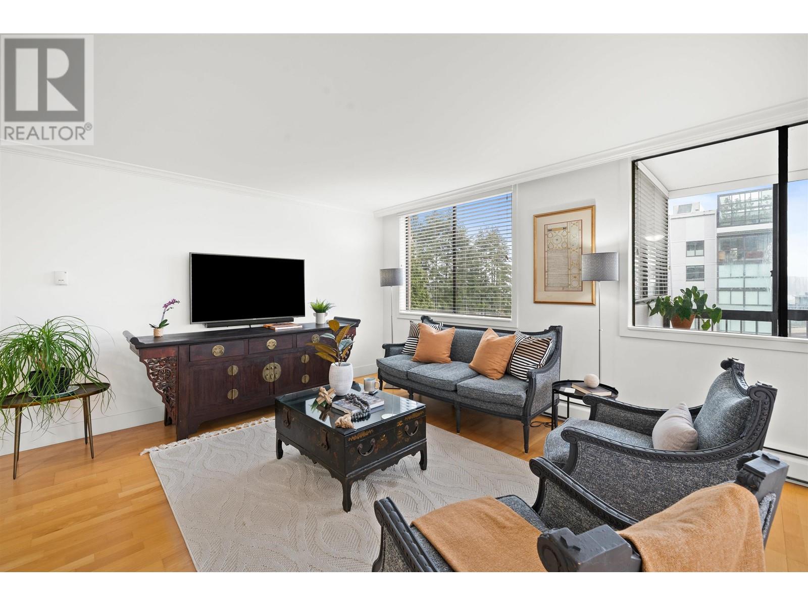 402 555 13th Street, West Vancouver, British Columbia  V7T 2N8 - Photo 7 - R2981803