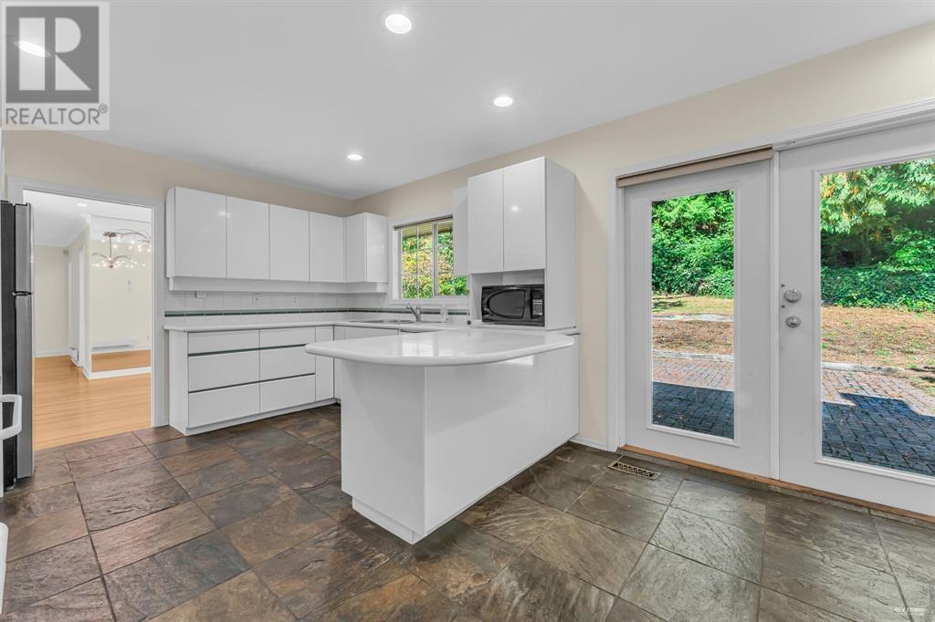 885 Highland Drive, West Vancouver, British Columbia  V7S 2G6 - Photo 24 - R2981817