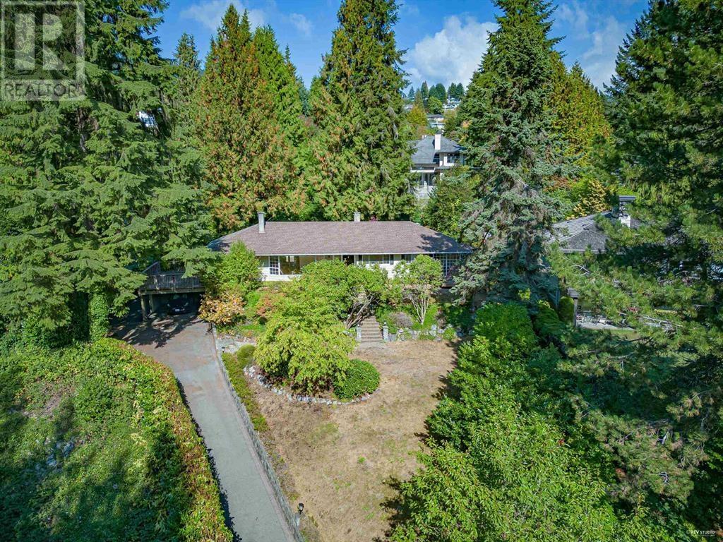 885 Highland Drive, West Vancouver, British Columbia  V7S 2G6 - Photo 4 - R2981817
