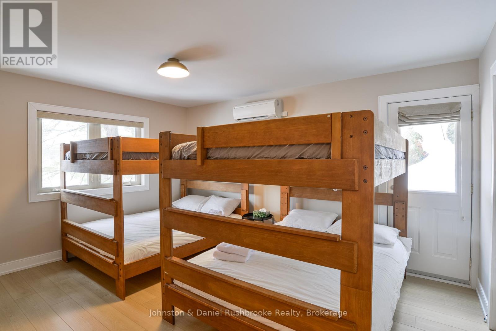 621 Peninsula Road, Gravenhurst, Ontario  P1P 1R2 - Photo 15 - X12040874