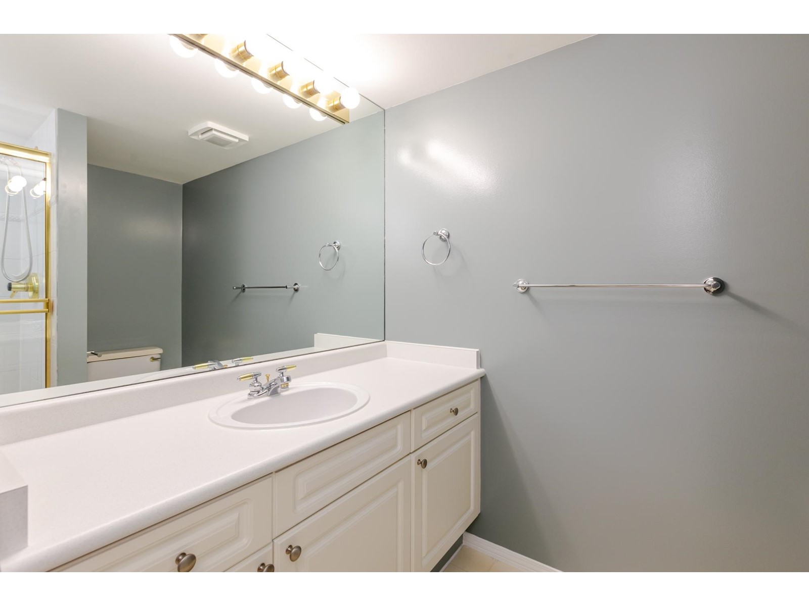 205 15140 108 Avenue, Surrey, British Columbia  V3R 0T9 - Photo 21 - R2963496