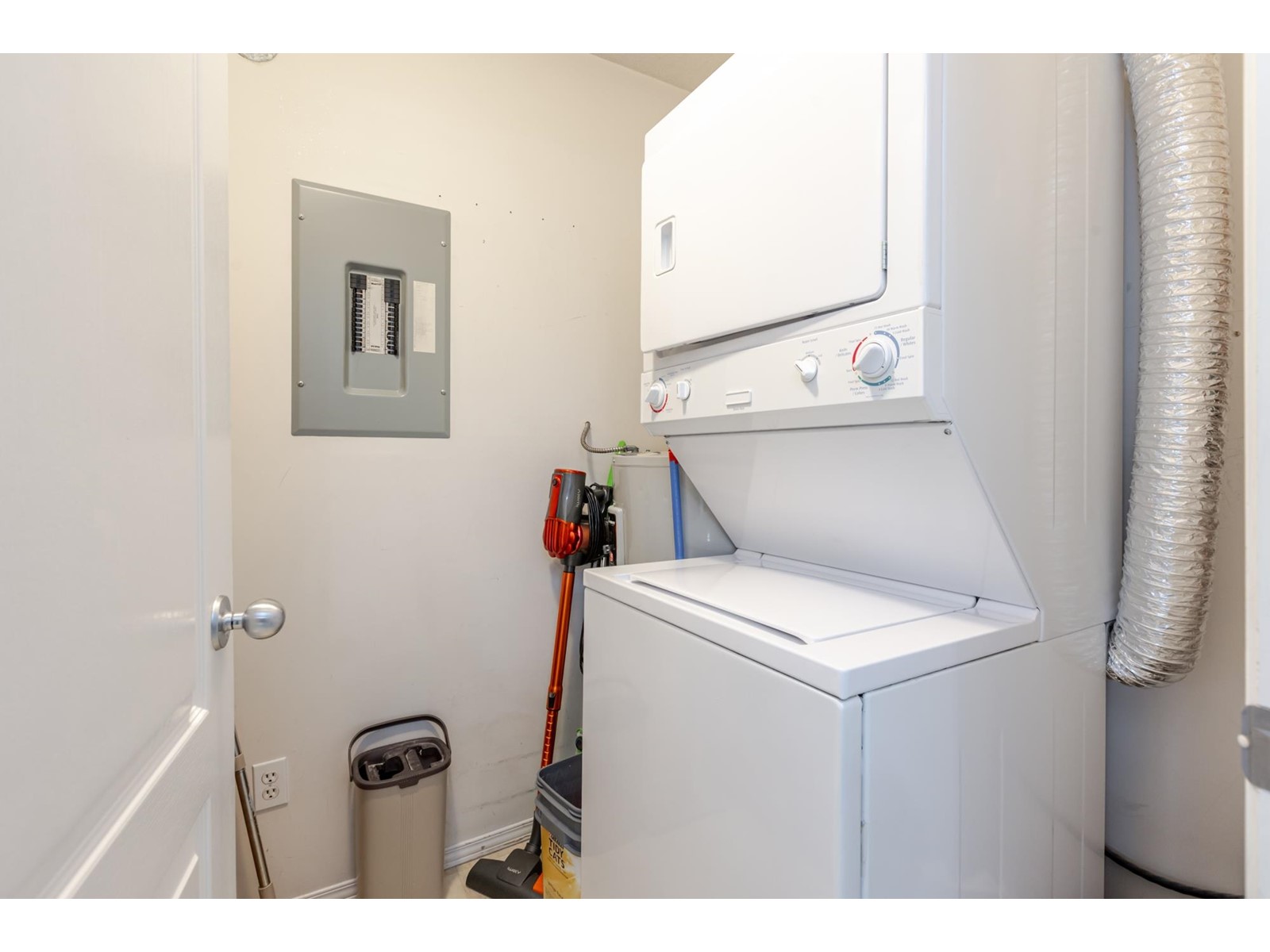 205 15140 108 Avenue, Surrey, British Columbia  V3R 0T9 - Photo 31 - R2963496