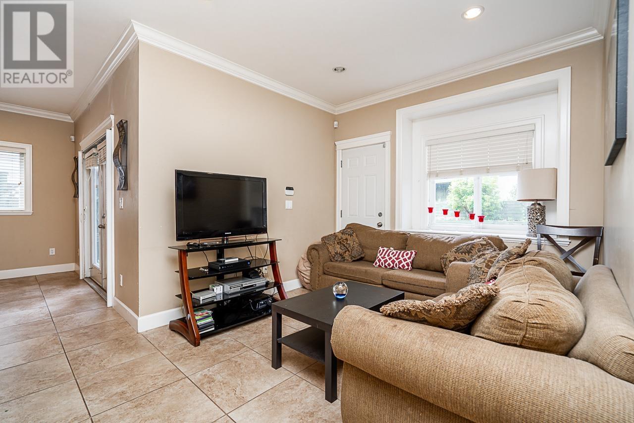 953a Alderson Avenue, Coquitlam, British Columbia  V3K 1V7 - Photo 16 - R2981667