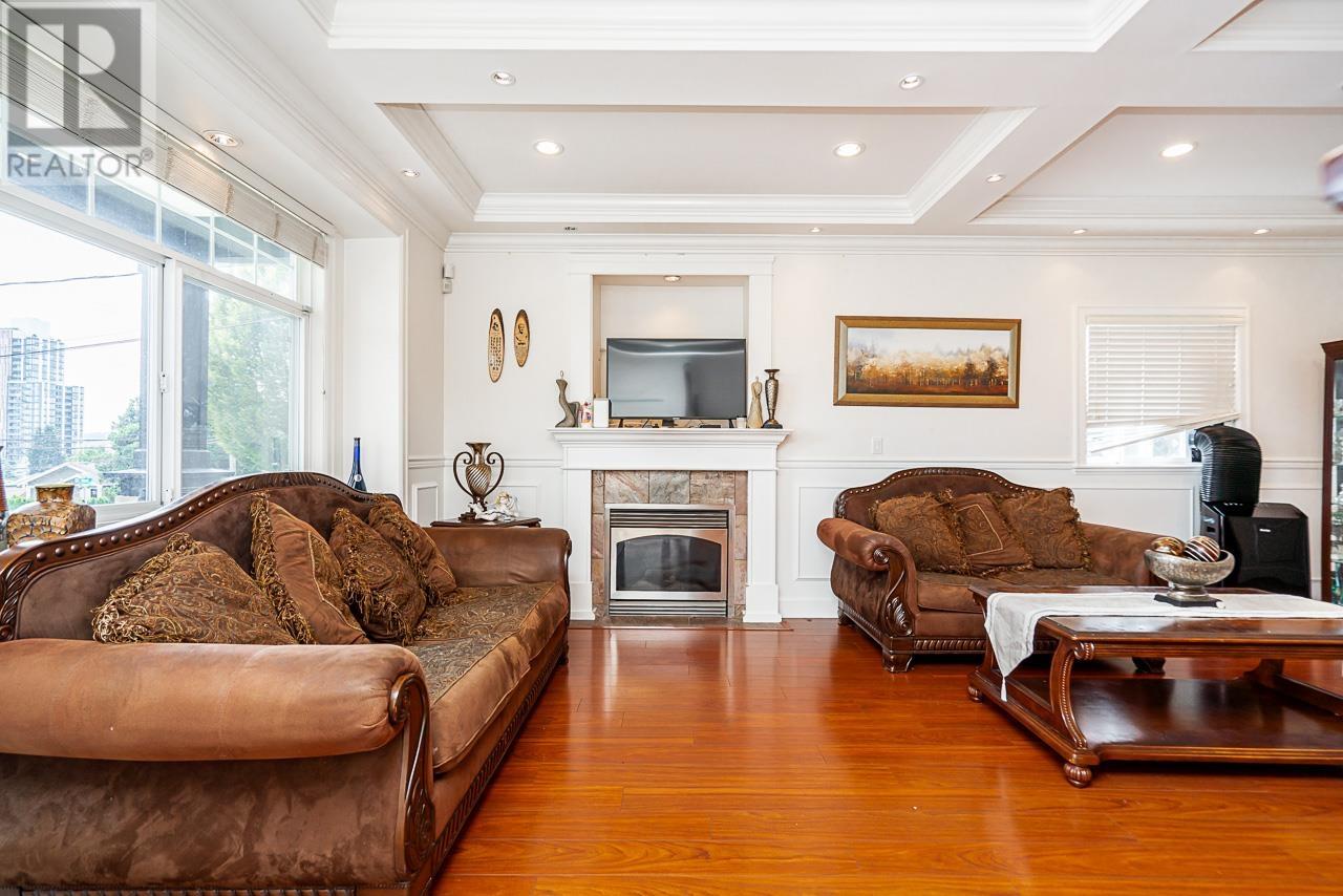 953a Alderson Avenue, Coquitlam, British Columbia  V3K 1V7 - Photo 4 - R2981667