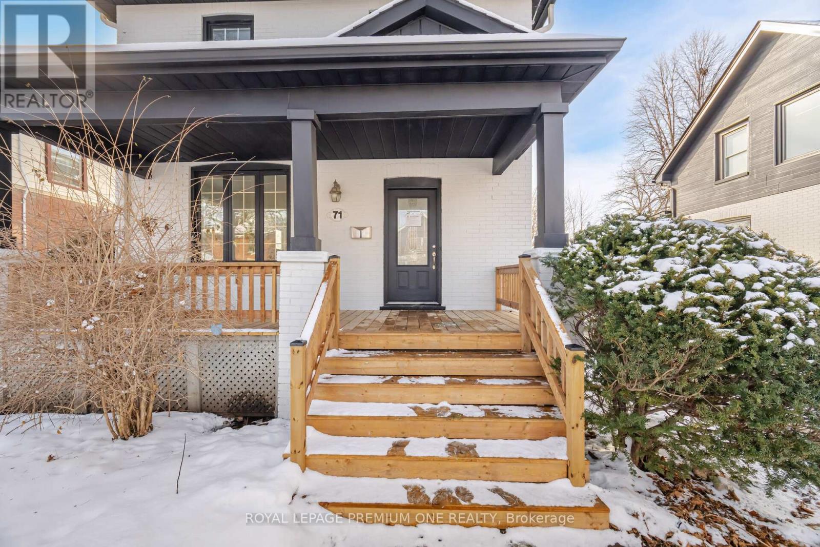 Property at 71 MILL STREET S image 3