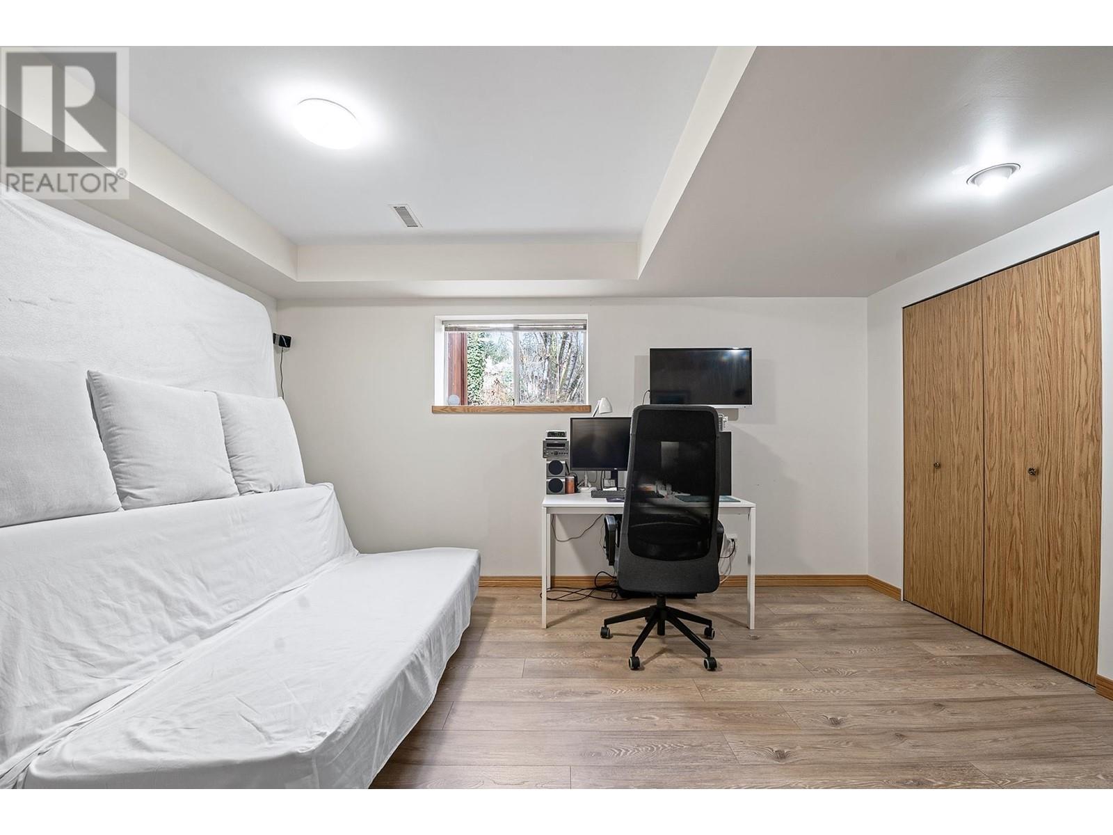 4130 Russell Court, North Vancouver, British Columbia  V7G 2C5 - Photo 30 - R2981403