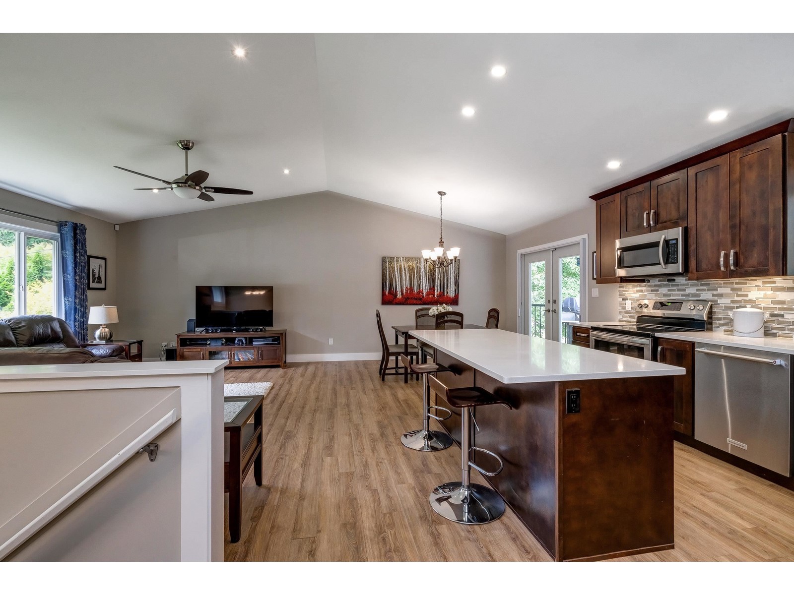 19661 41a Avenue, Langley, British Columbia  V3A 2Z5 - Photo 5 - R2981412