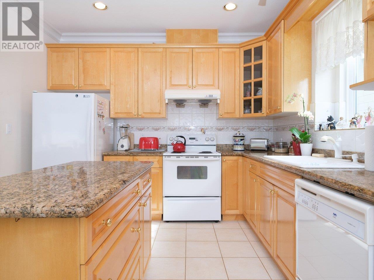 7541 Osler Street, Vancouver, British Columbia  V6P 4C8 - Photo 13 - R2981879