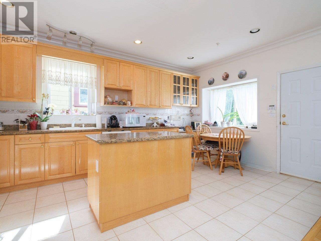 7541 Osler Street, Vancouver, British Columbia  V6P 4C8 - Photo 11 - R2981879