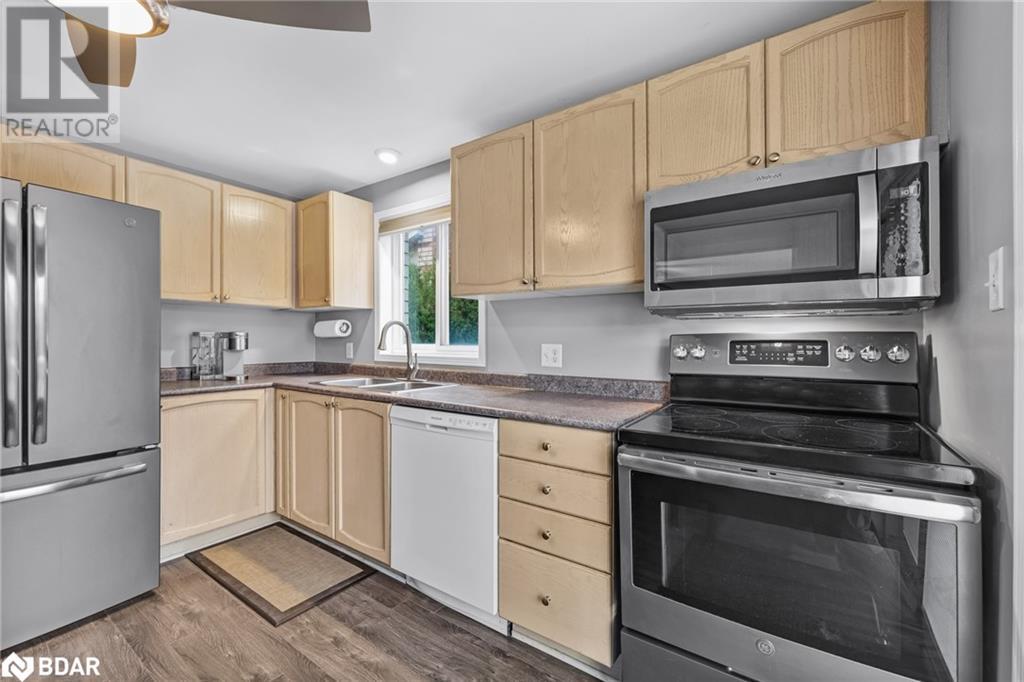 73 Srigley Street, Barrie, Ontario  L4N 0L7 - Photo 11 - 40710180