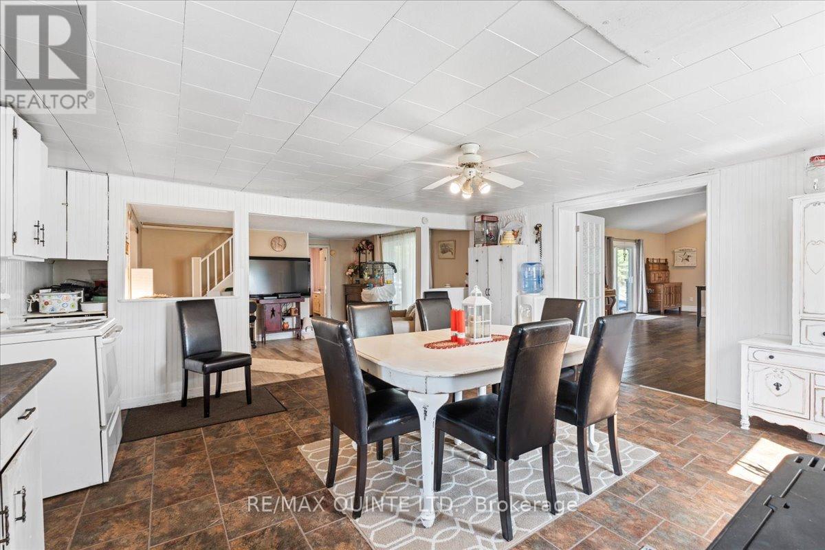 1686 County Road 13, Prince Edward County, Ontario K0K 2P0 - Photo 19 - X12041040