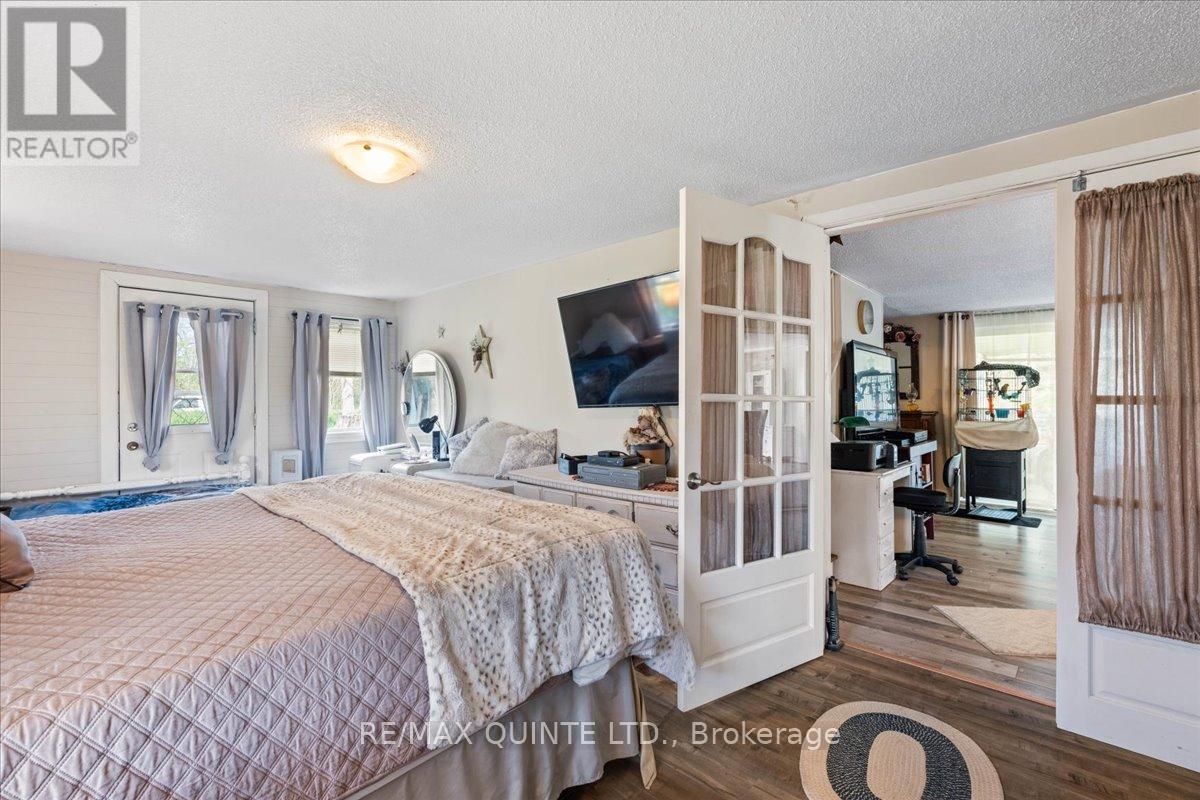 1686 County Road 13, Prince Edward County, Ontario K0K 2P0 - Photo 23 - X12041040