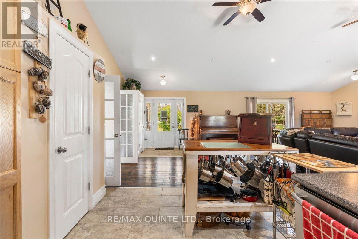 1686 County Road 13, Prince Edward County, Ontario K0K 2P0 - Photo 4 - X12041040