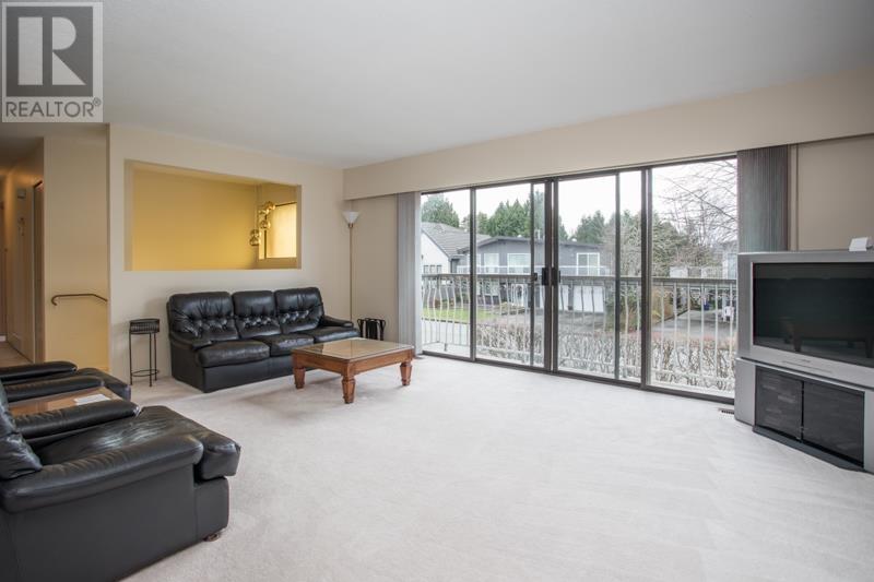 8491 Rideau Drive, Richmond, British Columbia  V7A 4M6 - Photo 3 - R2981162