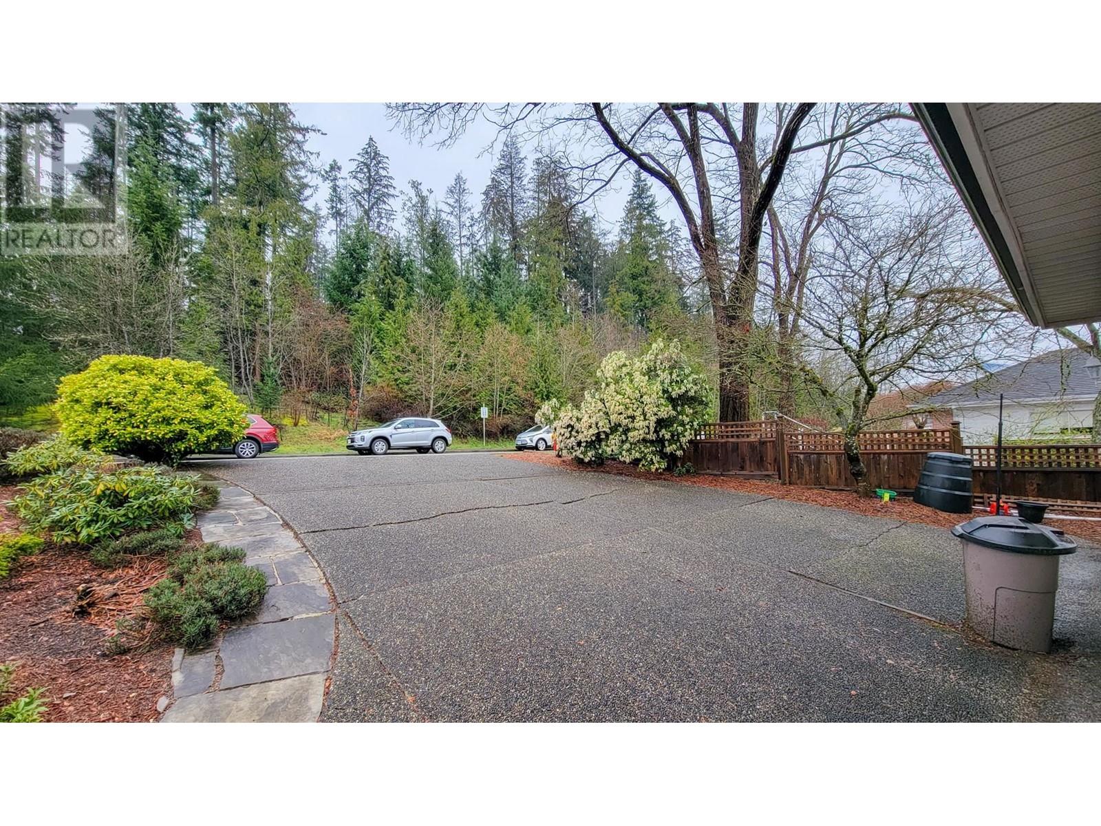 1226 Dupont Place, Coquitlam, British Columbia  V3B 6X9 - Photo 2 - R2981146