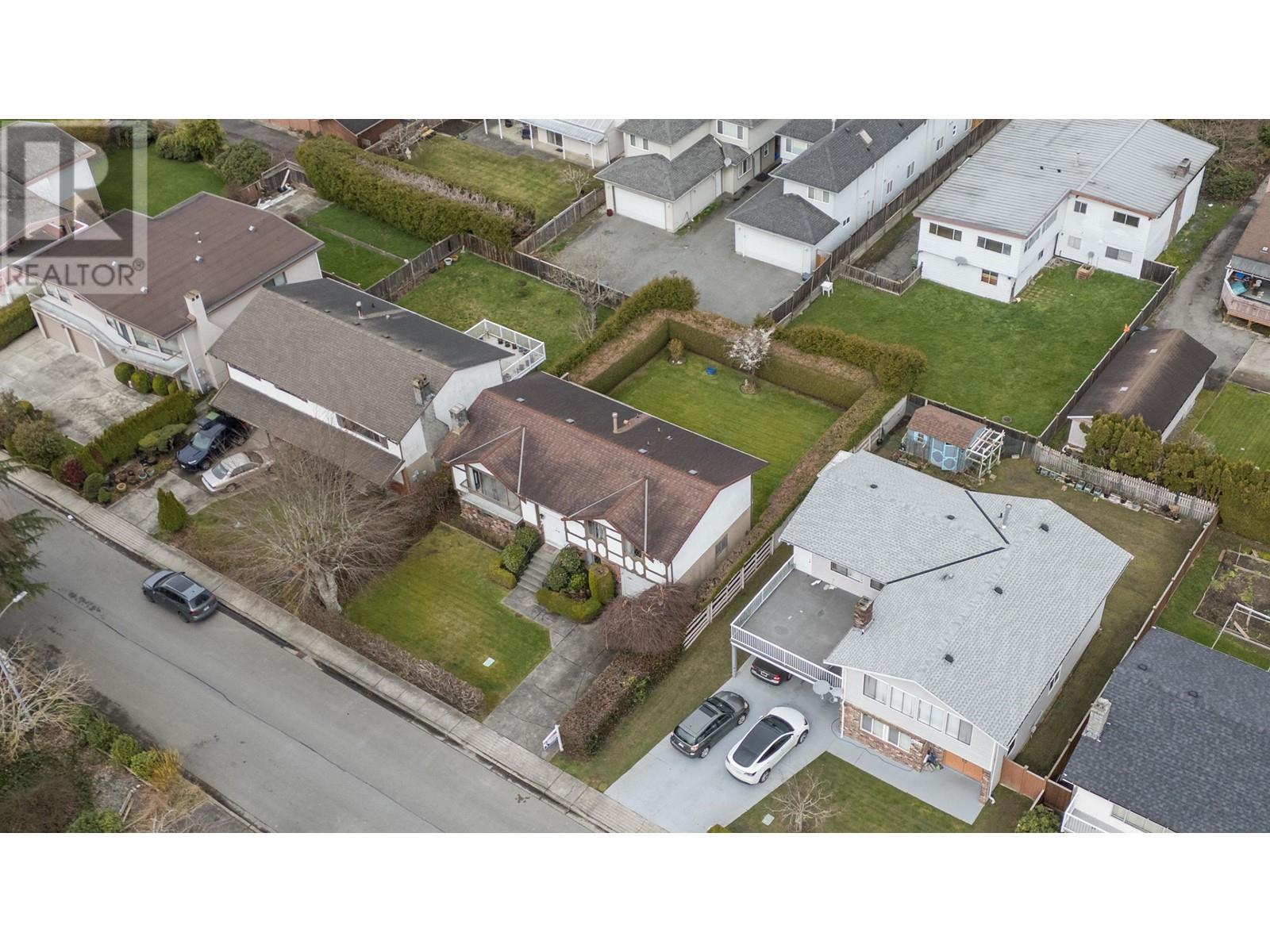 8491 Rideau Drive, Richmond, British Columbia  V7A 4M6 - Photo 35 - R2981162
