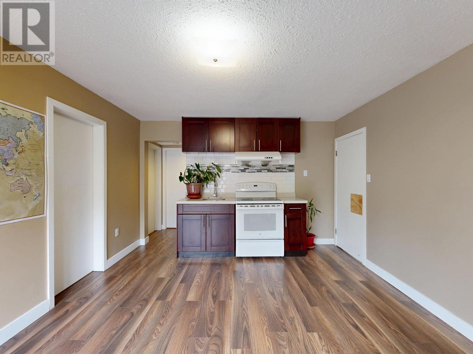 39 Mott Crescent, New Westminster, British Columbia  V3L 4L8 - Photo 33 - R2981860