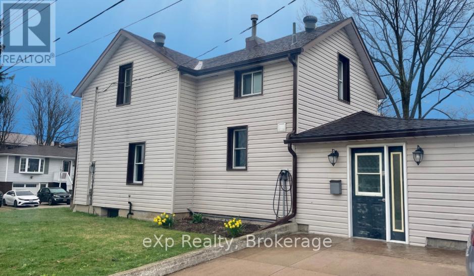 105 May Street, Brockton, Ontario  N0G 2V0 - Photo 2 - X12041020