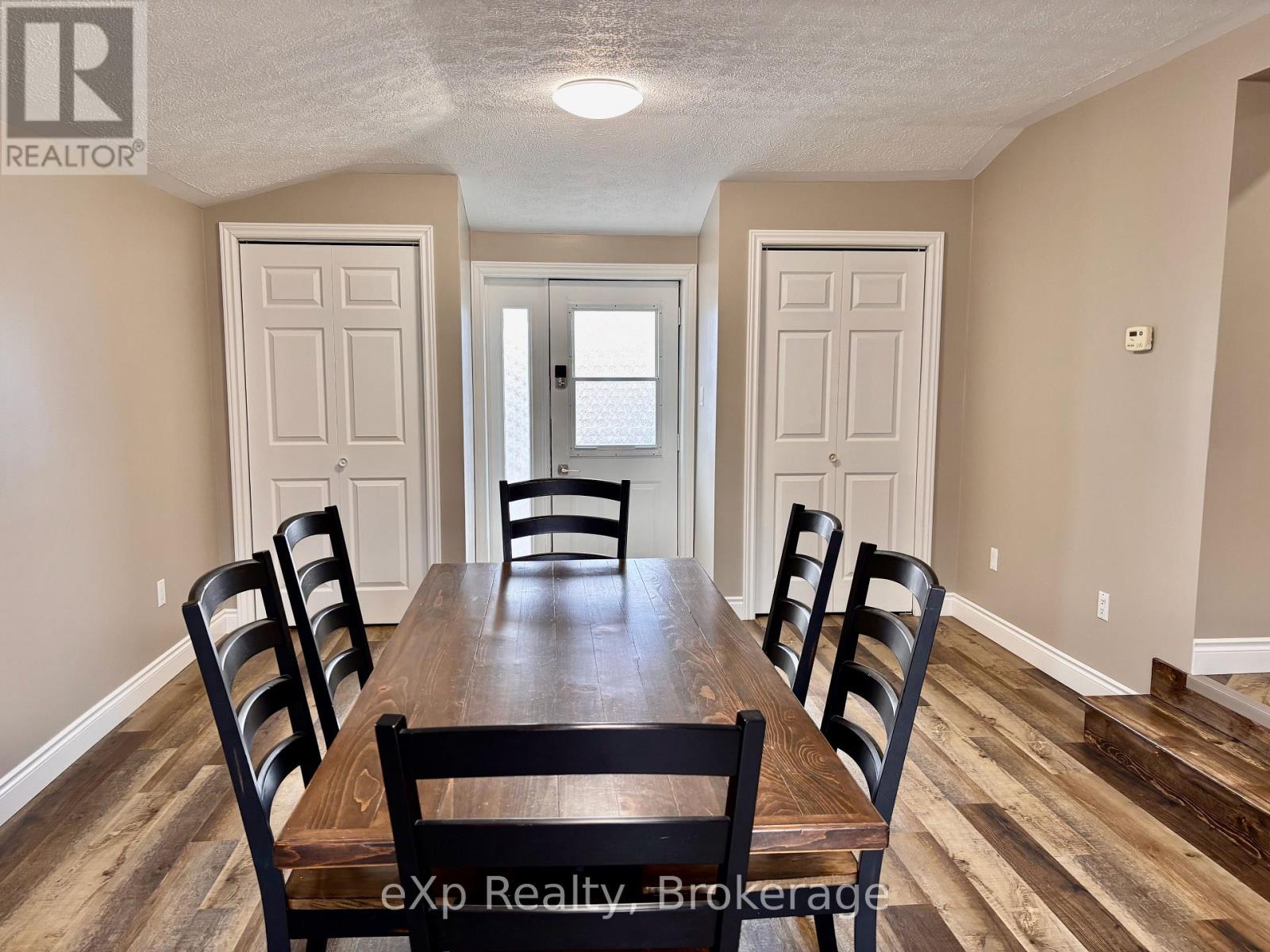 105 May Street, Brockton, Ontario  N0G 2V0 - Photo 5 - X12041020