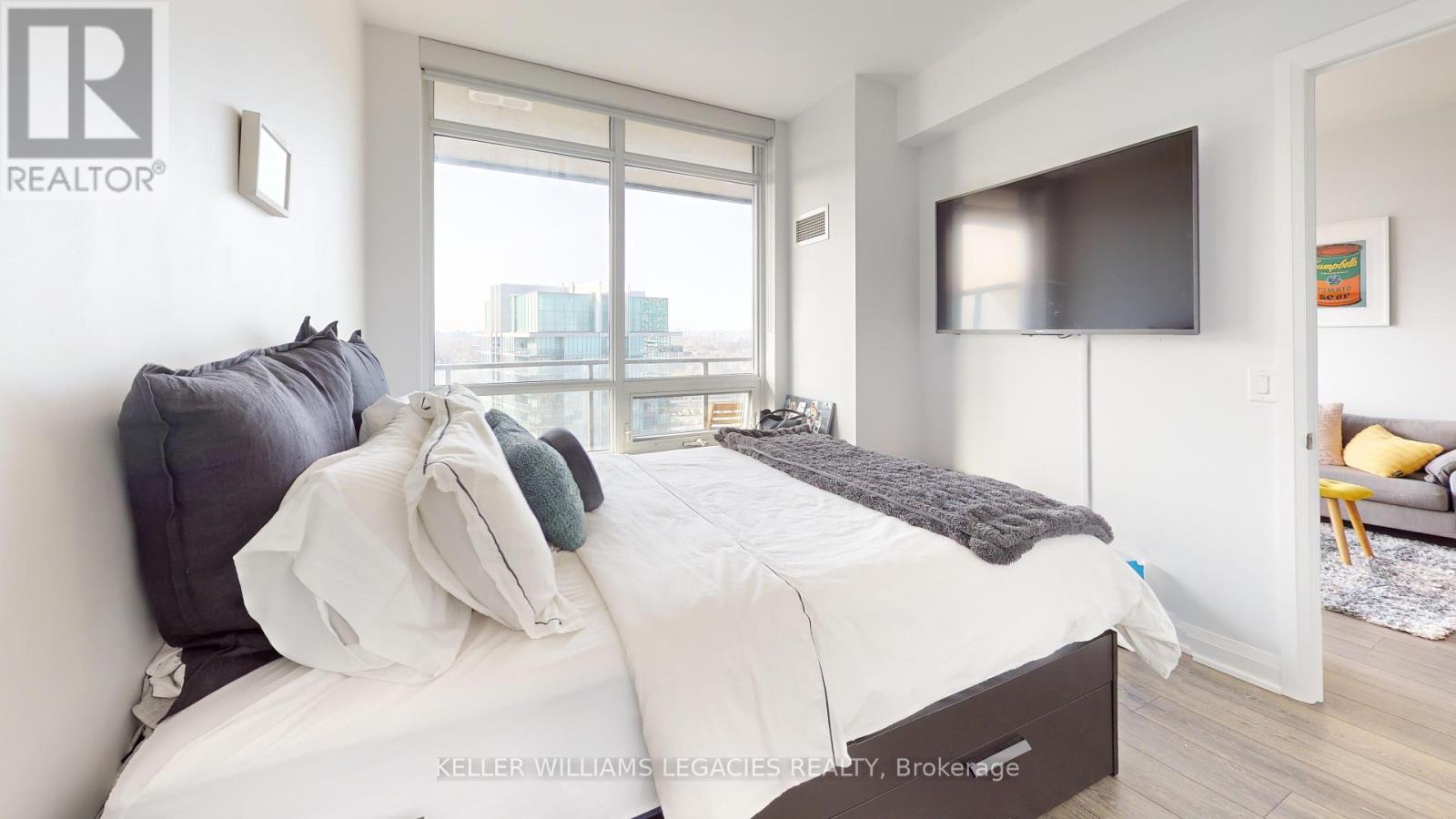 2806 - 36 Park Lawn Road N, Toronto (Mimico), Ontario  M8V 0E5 - Photo 19 - W12041027