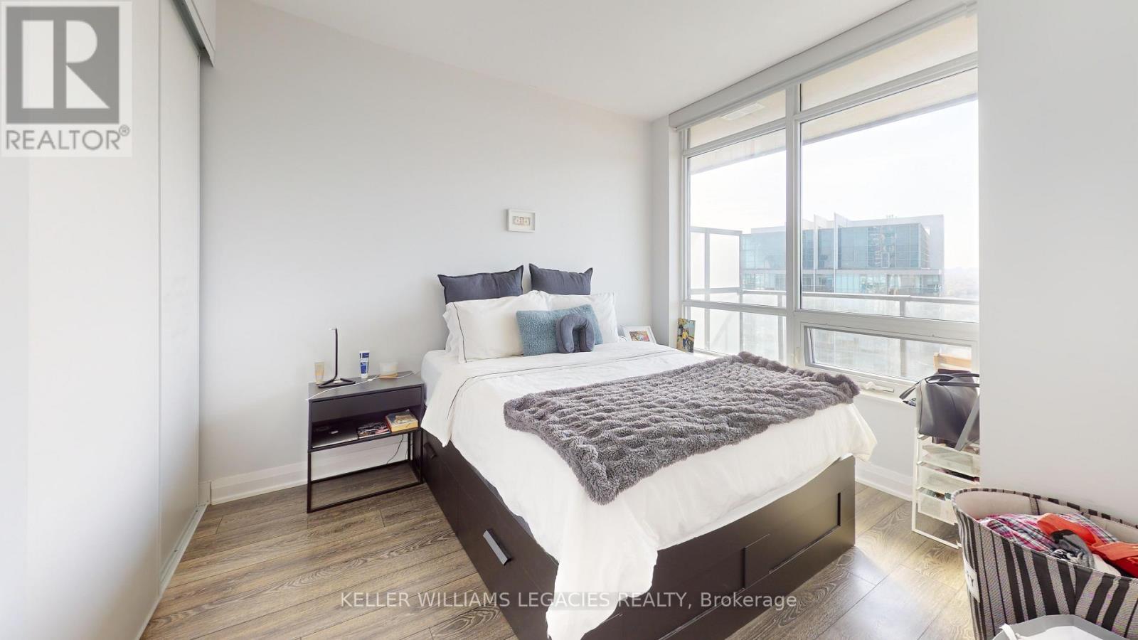 2806 - 36 Park Lawn Road N, Toronto (Mimico), Ontario  M8V 0E5 - Photo 20 - W12041027