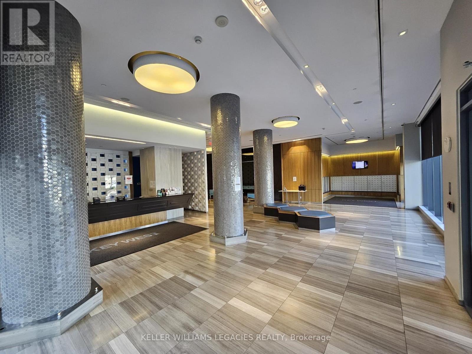 2806 - 36 Park Lawn Road N, Toronto (Mimico), Ontario  M8V 0E5 - Photo 3 - W12041027