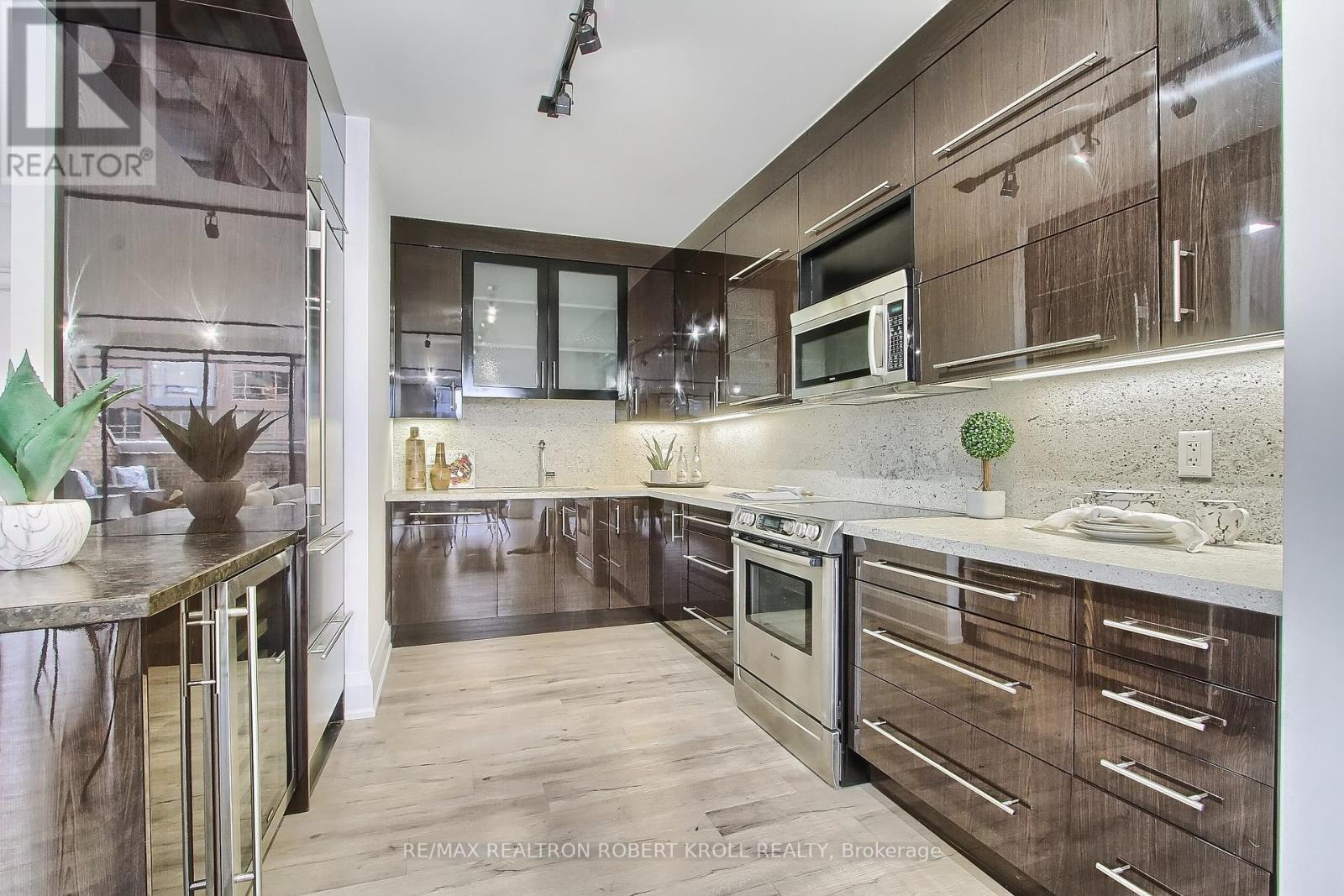 406 - 55a Avenue Road, Toronto (Annex), Ontario  M5R 2G3 - Photo 10 - C12039042