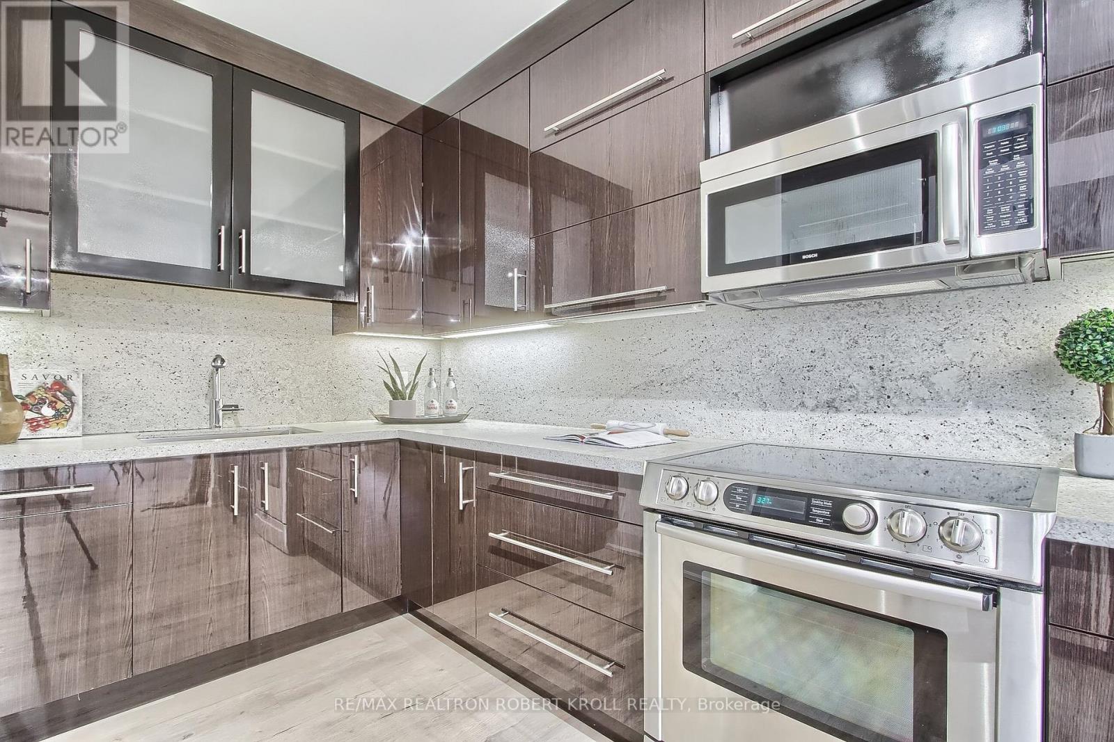 406 - 55a Avenue Road, Toronto (Annex), Ontario  M5R 2G3 - Photo 12 - C12039042