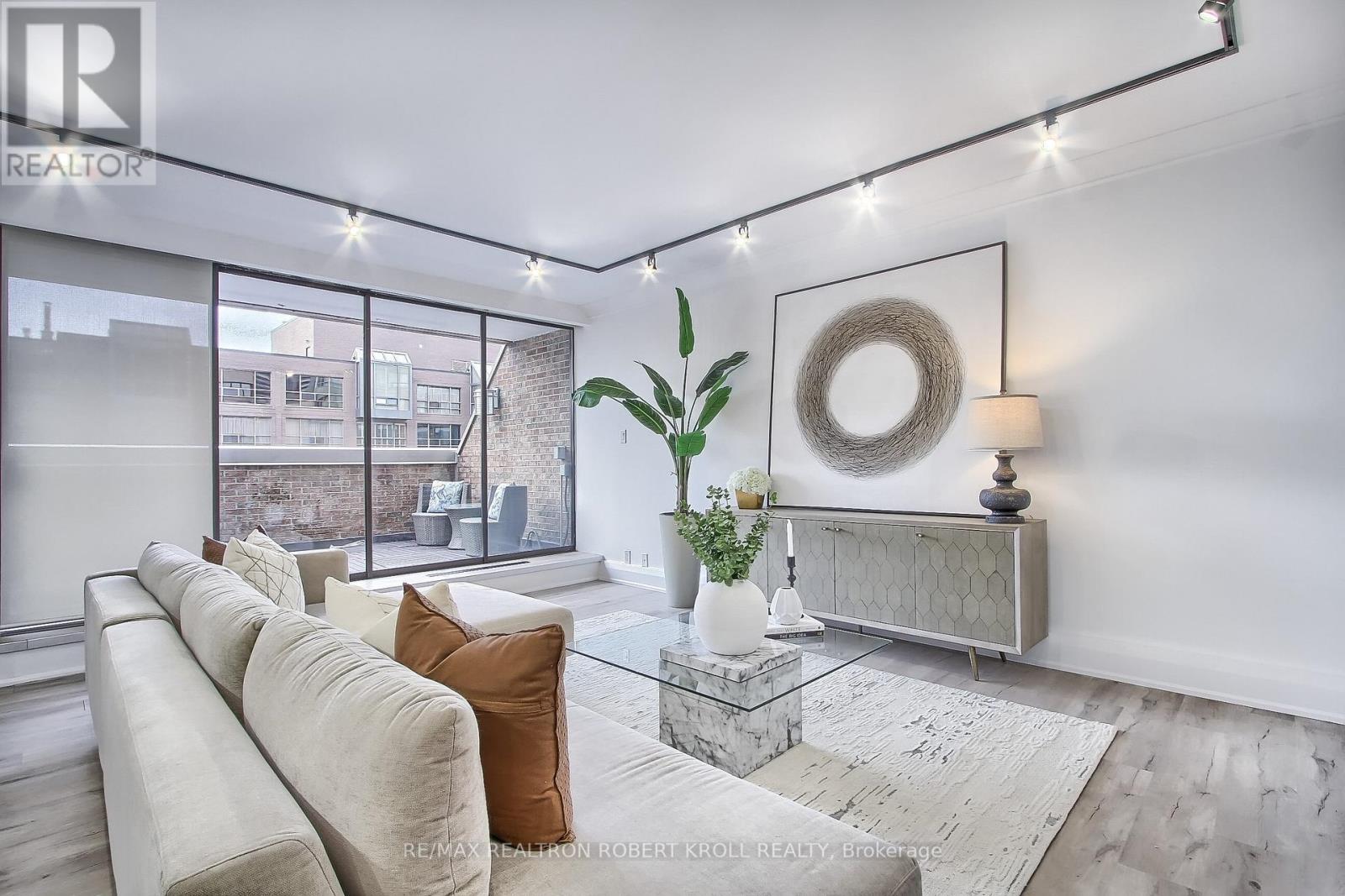 406 - 55a Avenue Road, Toronto (Annex), Ontario  M5R 2G3 - Photo 17 - C12039042