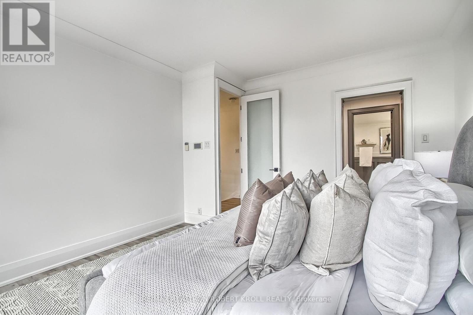 406 - 55a Avenue Road, Toronto (Annex), Ontario  M5R 2G3 - Photo 29 - C12039042