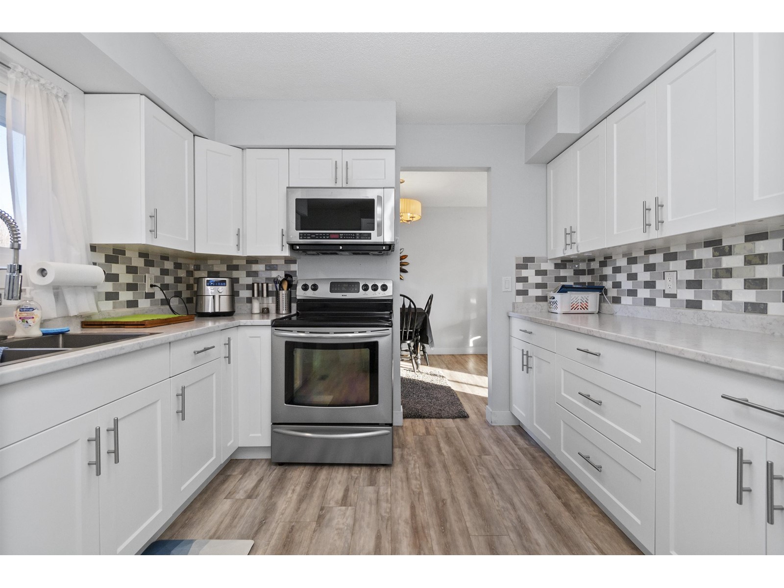 Property at 45629 STEVENSON ROAD image 4