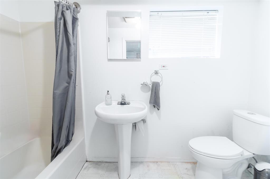 11524 97a Avenue, Surrey, British Columbia  V3V 2G2 - Photo 10 - R2981783