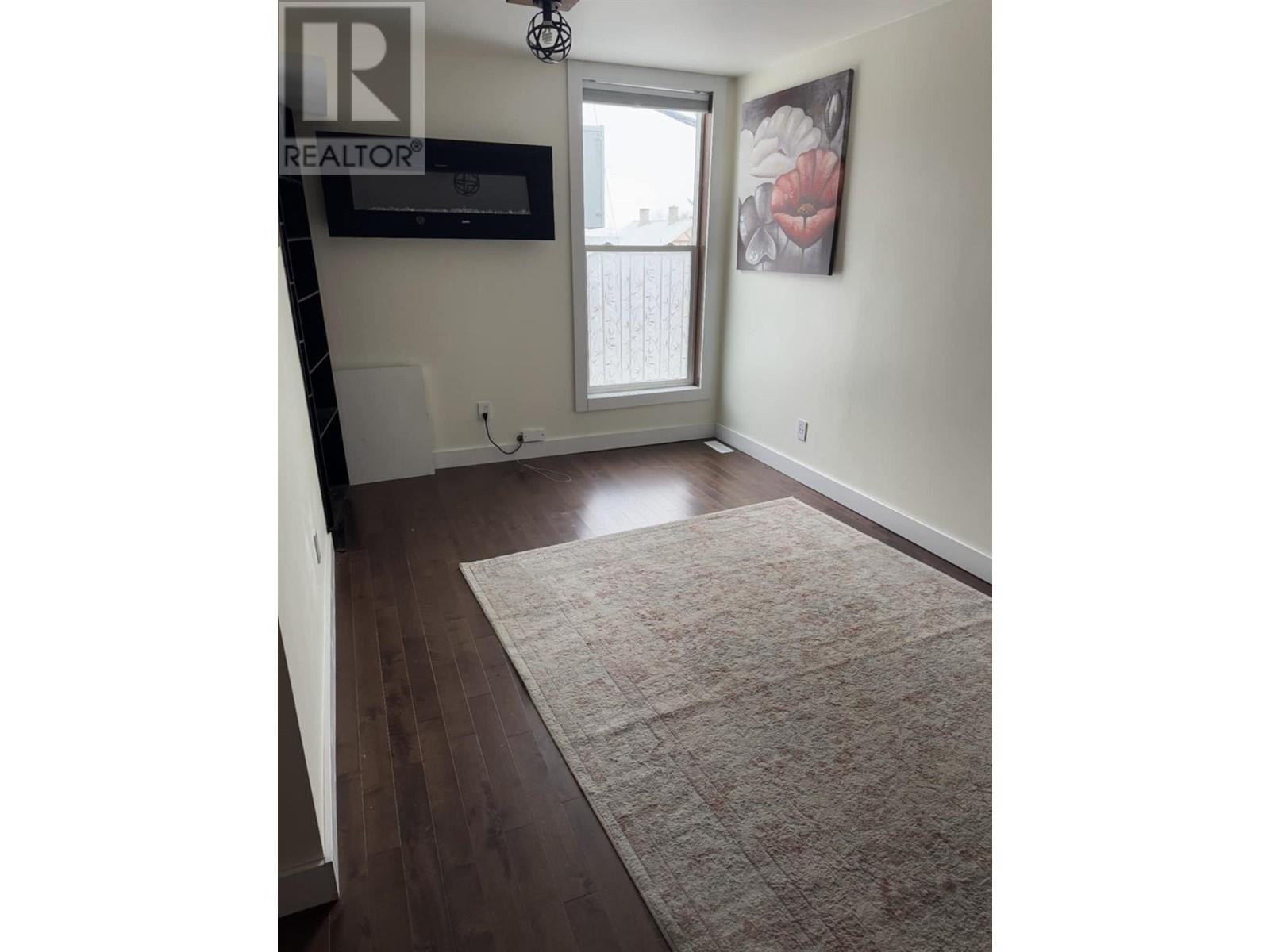 Property at 2193 Park Avenue image 4