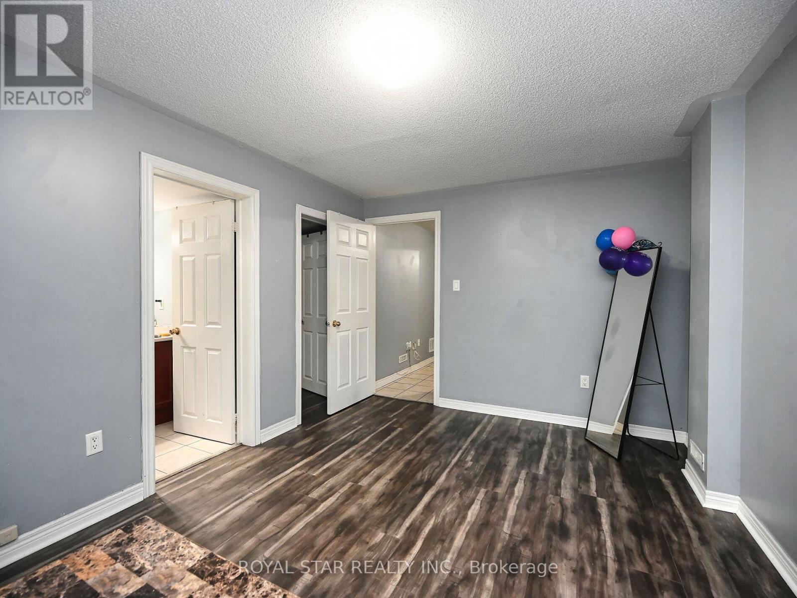 33 Alice Spring Crescent, Brampton (Credit Valley), Ontario  L6X 0R7 - Photo 38 - W12029412