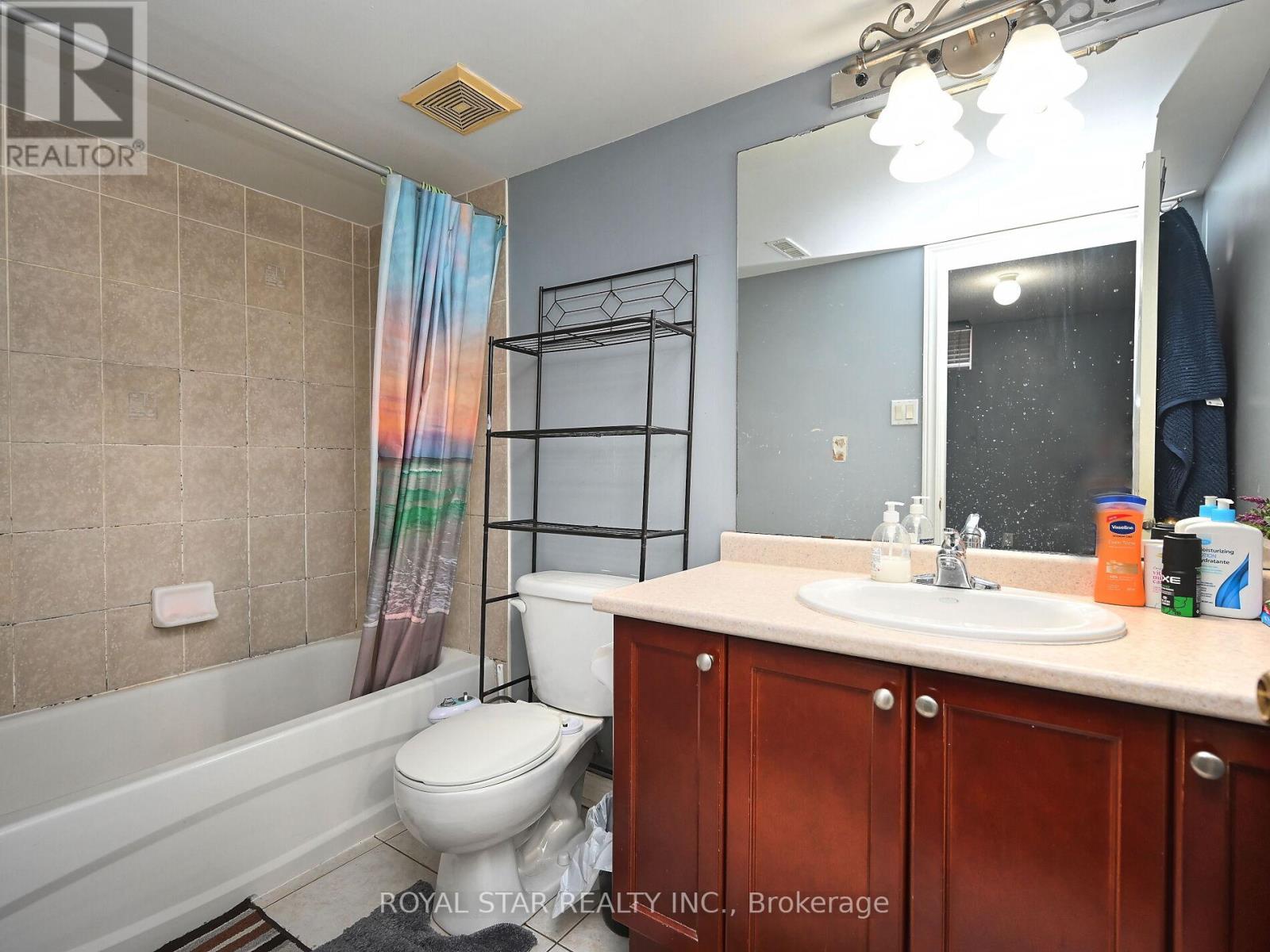 33 Alice Spring Crescent, Brampton (Credit Valley), Ontario  L6X 0R7 - Photo 39 - W12029412