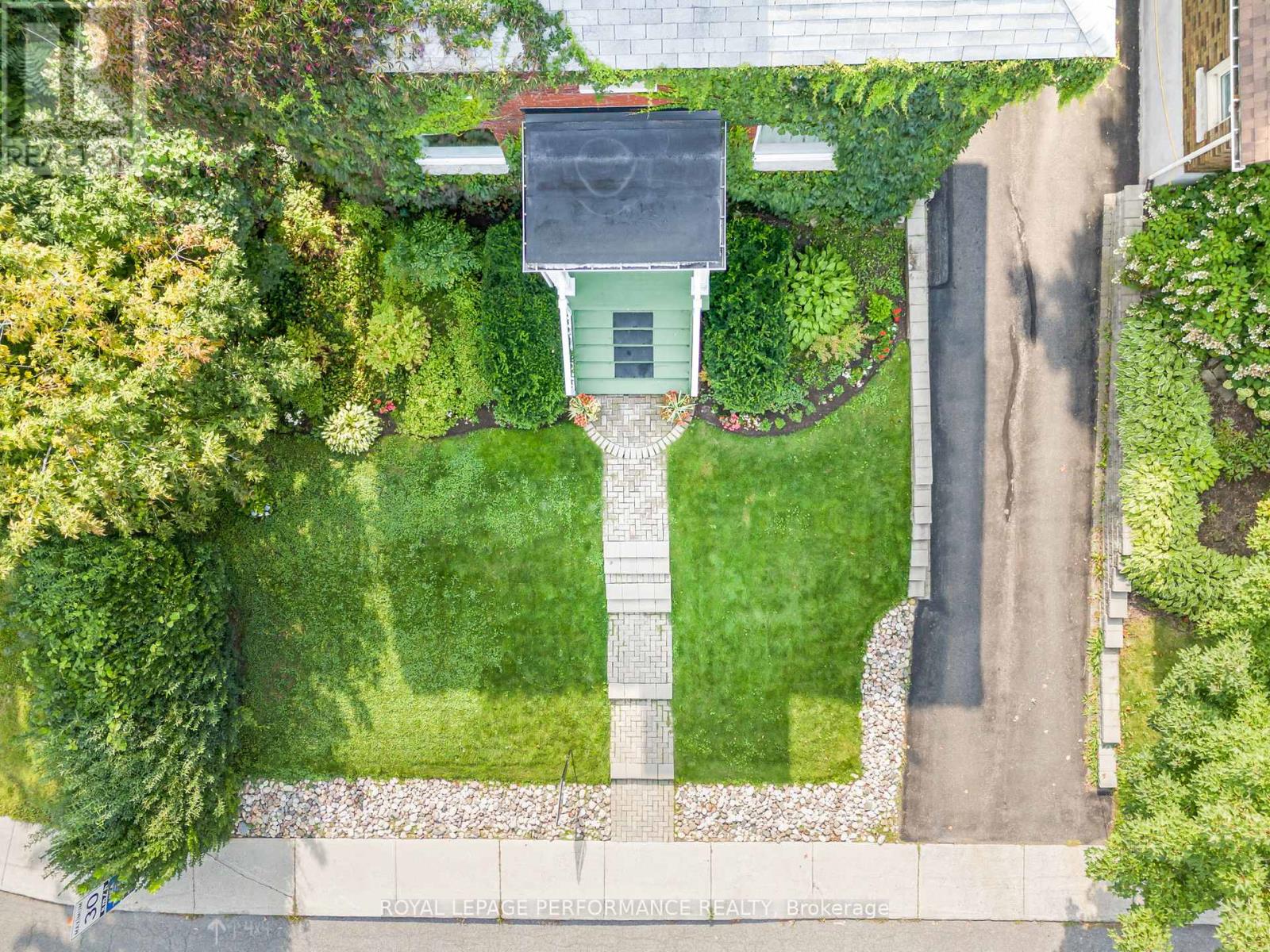 Property at 8 LAKESIDE AVENUE image 3