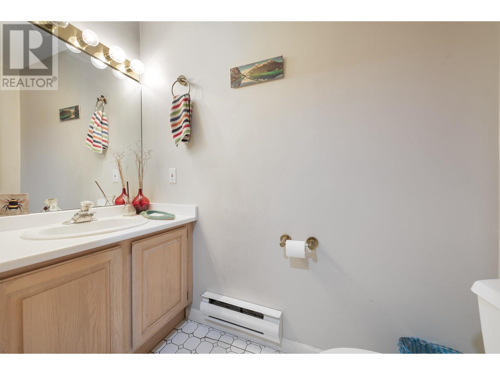 1939 W 12th Avenue, Vancouver, British Columbia  V6J 2G1 - Photo 12 - R2981941