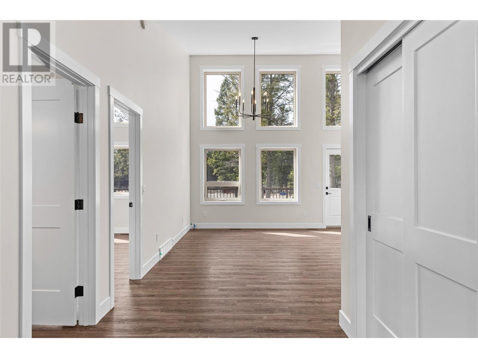 4926 Timber Ridge Road Unit# 48, Windermere, British Columbia  V0B 1L0 - Photo 2 - 10337904