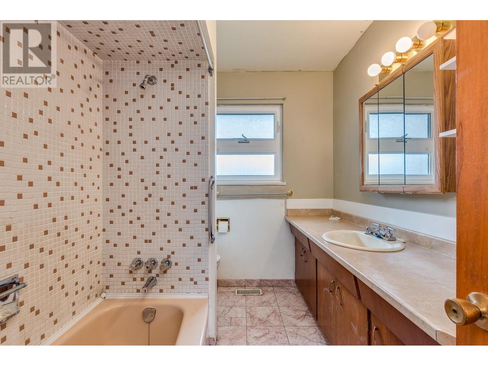 1792 March Way, Port Coquitlam, British Columbia  V3B 2R9 - Photo 21 - R2981899