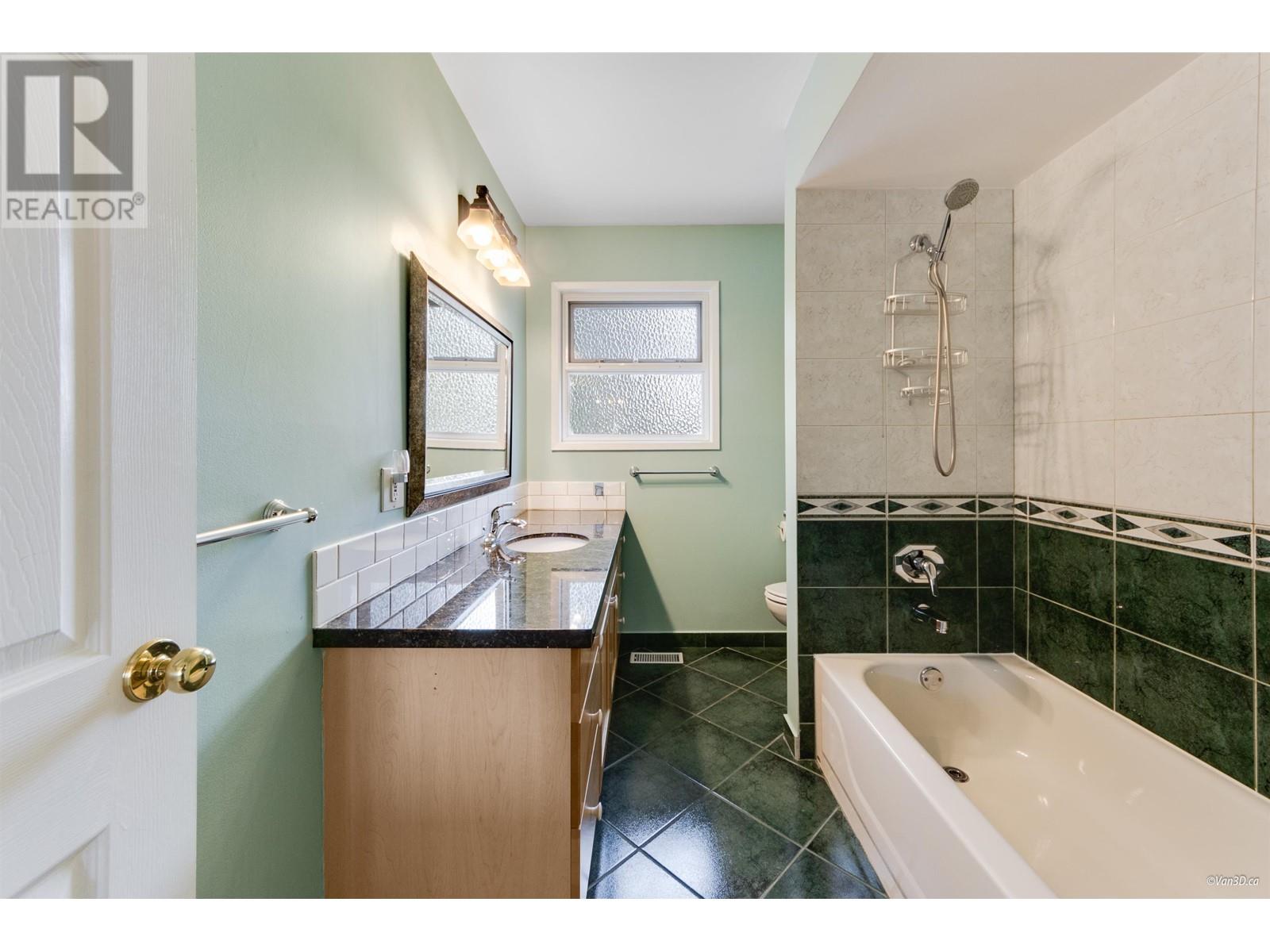1715 Berkley Road, North Vancouver, British Columbia  V7H 1Y9 - Photo 21 - R2981925