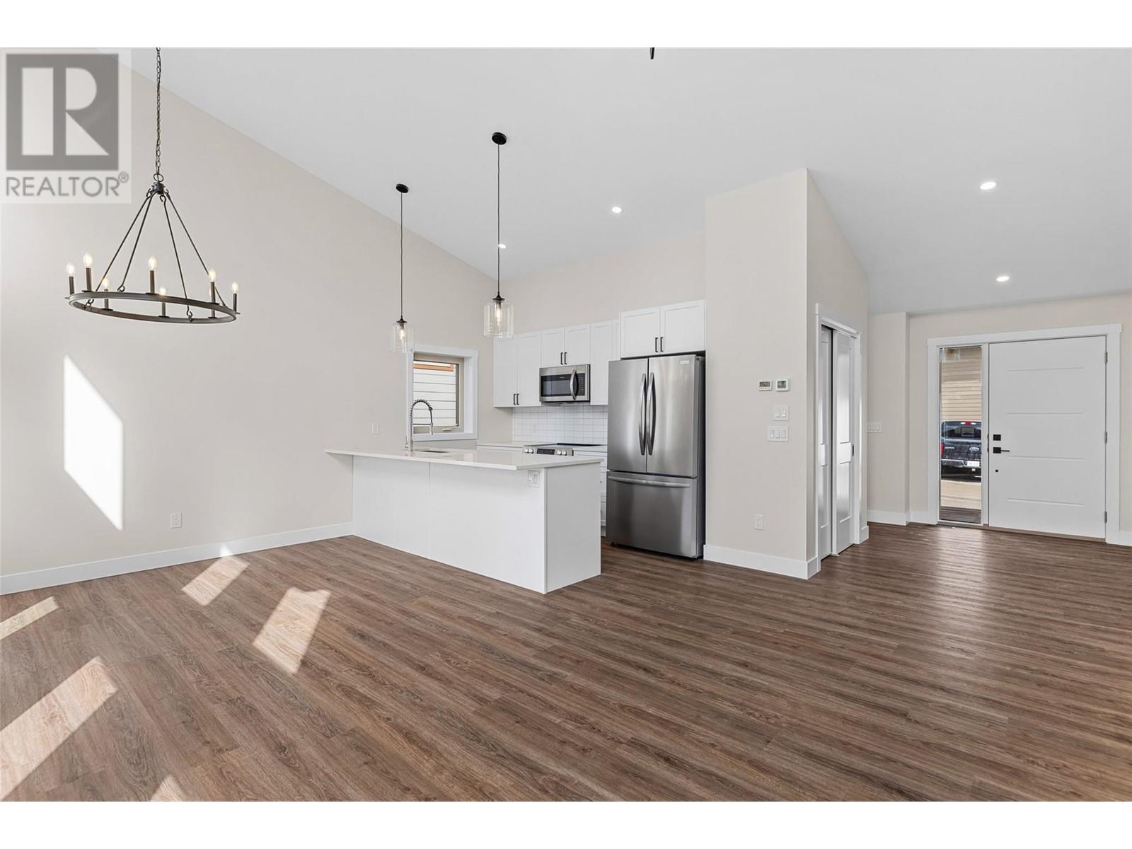 4926 Timber Ridge Road Unit# 48, Windermere, British Columbia  V0B 1L0 - Photo 4 - 10337904