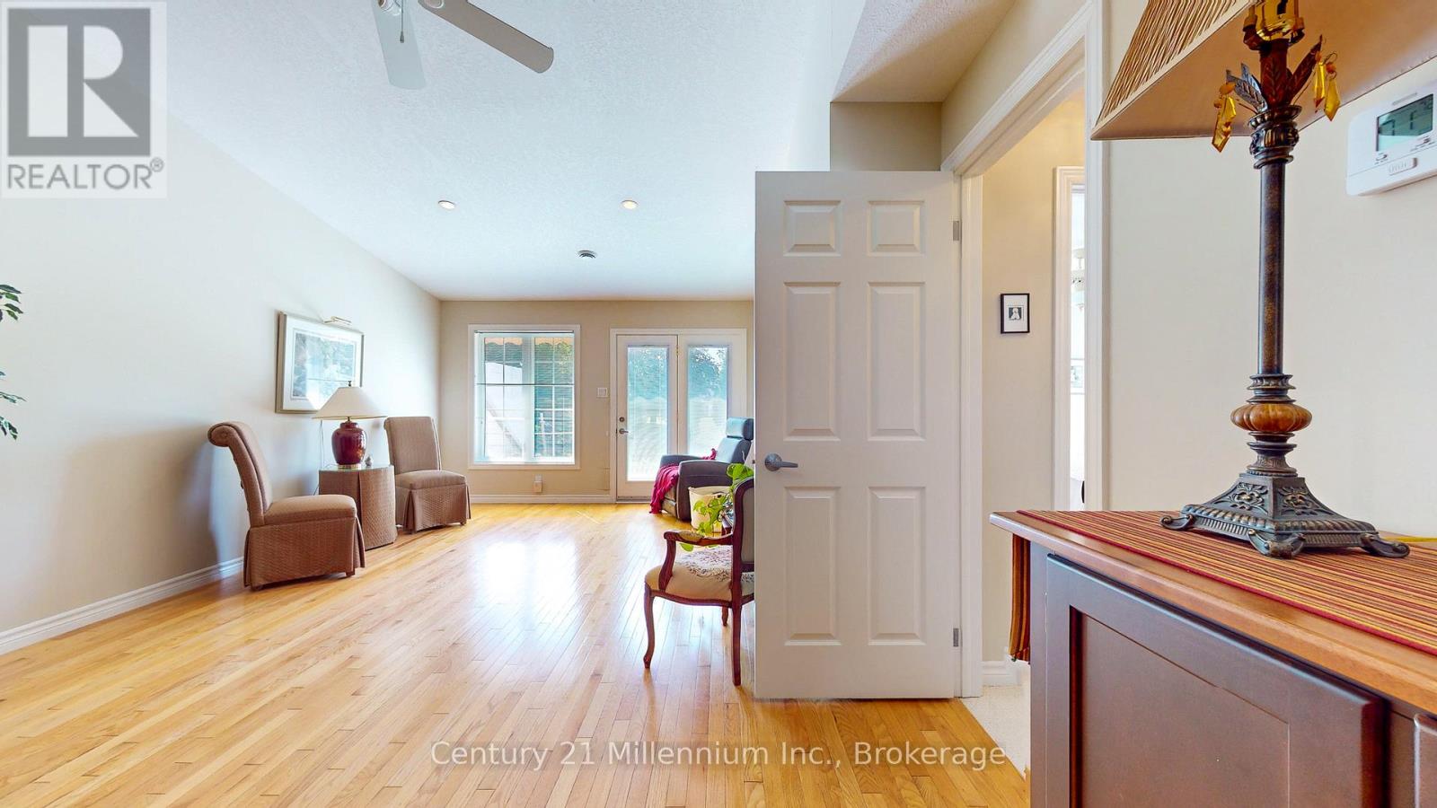 70 Meadow Lane, Wasaga Beach, Ontario  L9Z 0A3 - Photo 25 - S12041119