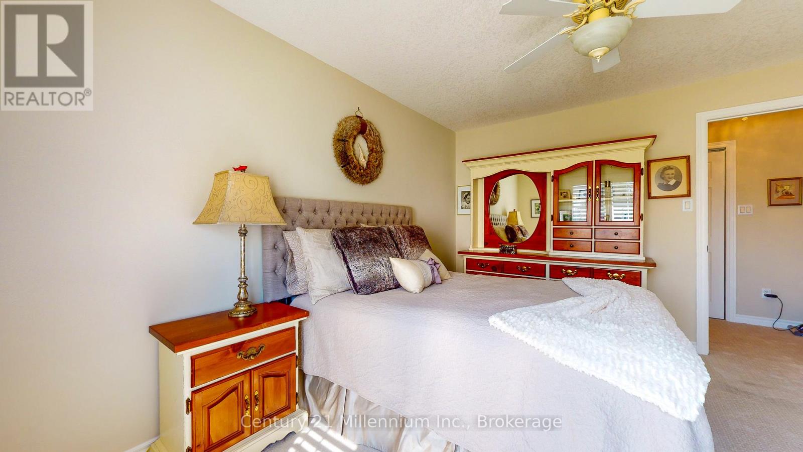 70 Meadow Lane, Wasaga Beach, Ontario  L9Z 0A3 - Photo 34 - S12041119