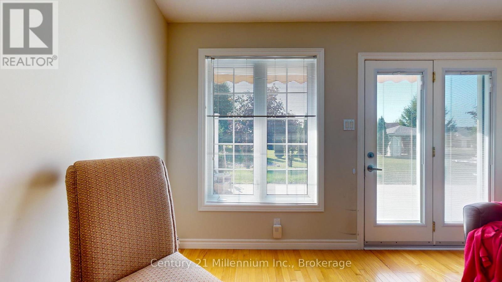 70 Meadow Lane, Wasaga Beach, Ontario  L9Z 0A3 - Photo 38 - S12041119