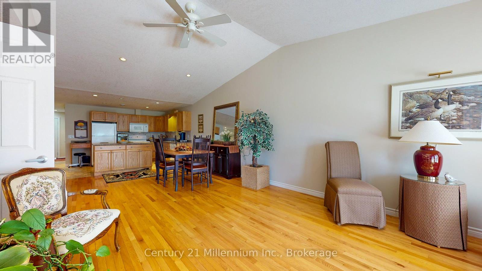 70 Meadow Lane, Wasaga Beach, Ontario  L9Z 0A3 - Photo 41 - S12041119