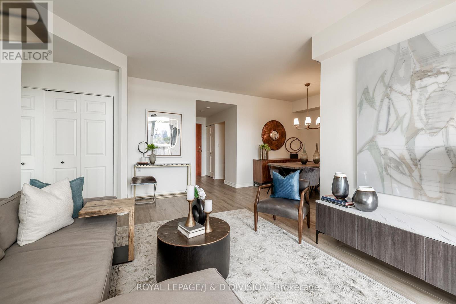 302 - 1750 Bayview Avenue, Toronto, Ontario  M4G 4H6 - Photo 5 - C12041104
