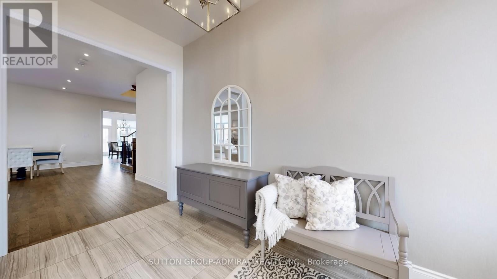 Property at 19 PARADISE VALLEY TRAIL image 3
